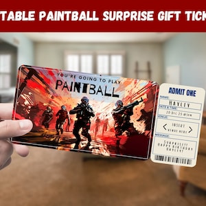 Può includere: Un biglietto regalo sorpresa di paintball stampabile con una grafica rossa, arancione e nera di persone che giocano a paintball. Il biglietto dice "You're going to play Paintball" e "Admit One". Il biglietto è modificabile con campi per il nome, la data e l'ora, il luogo e un messaggio.