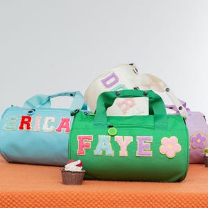 Personalisierte Duffle Bag für Kinder, Cuatom Tanz / Sport / Reisen / Übernachtung Ballett Tasche für Mädchen Jungen, Weihnachtsgeschenk Patches sind aufgenäht