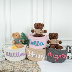 Personalisierter Babypartykorb, benutzerdefinierter Babynamenkorb Neugeborenenkorb, handgemachter Junge Mädchen Ostern Babypartygeschenk, Kinderzimmergeschenk, Spielzeugkorb