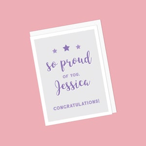 Carte de voeux personnalisée de félicitations pour elle avec des étoiles - Tellement fier de vous - Vierge à l'intérieur
