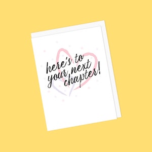 Punny Leaving Moving New Job-wenskaart met paarse en roze getekende hartjes en stippen - op naar je volgende hoofdstuk! - Blanco binnenkant