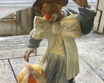 GILDE Clown Figures Comedy Collection of Hearts and Ladybugs Hand