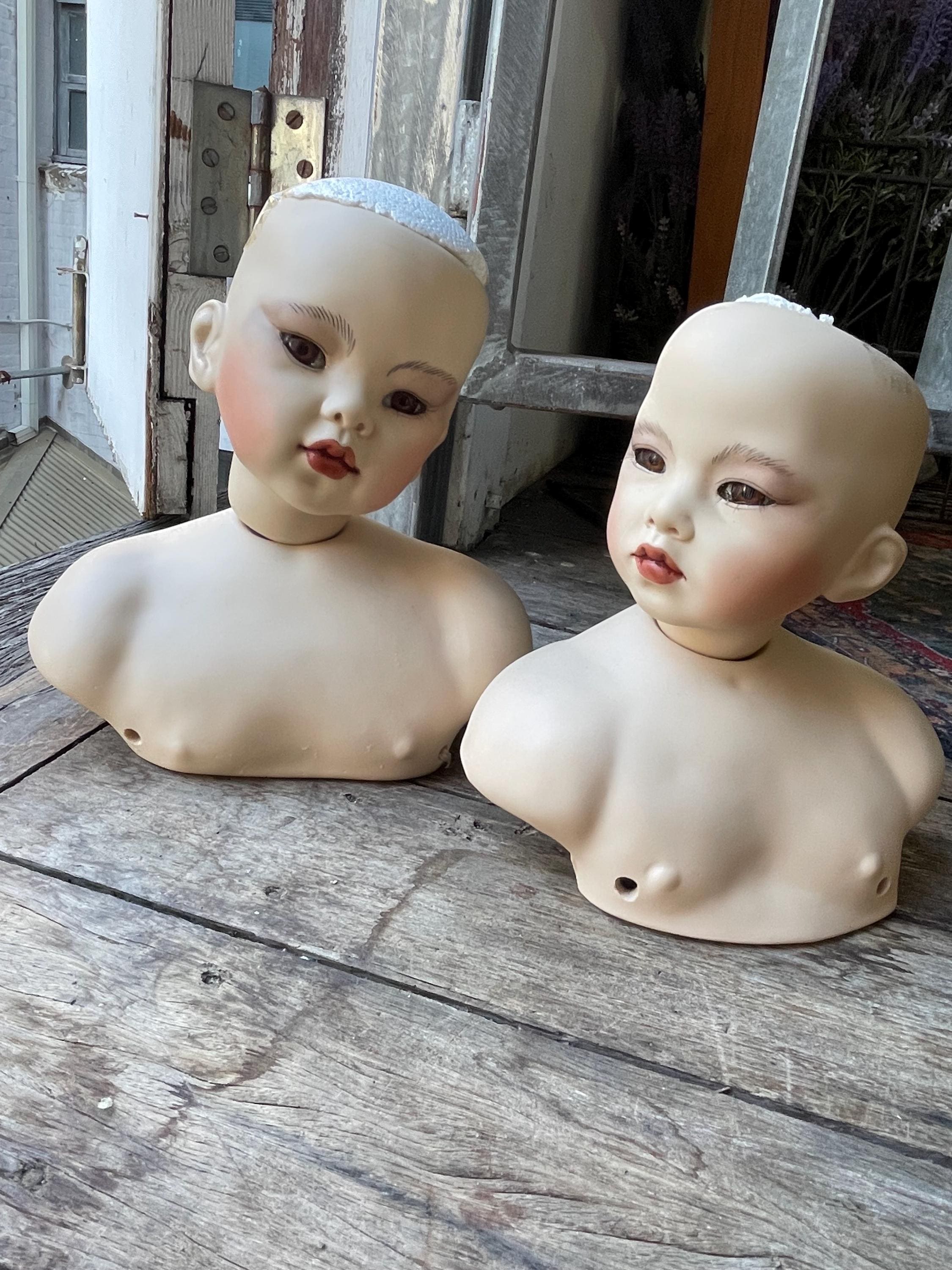 Tête De Poupée Ancienne Porcelaine - Bébé Signée - Jambes Et Bras Compris