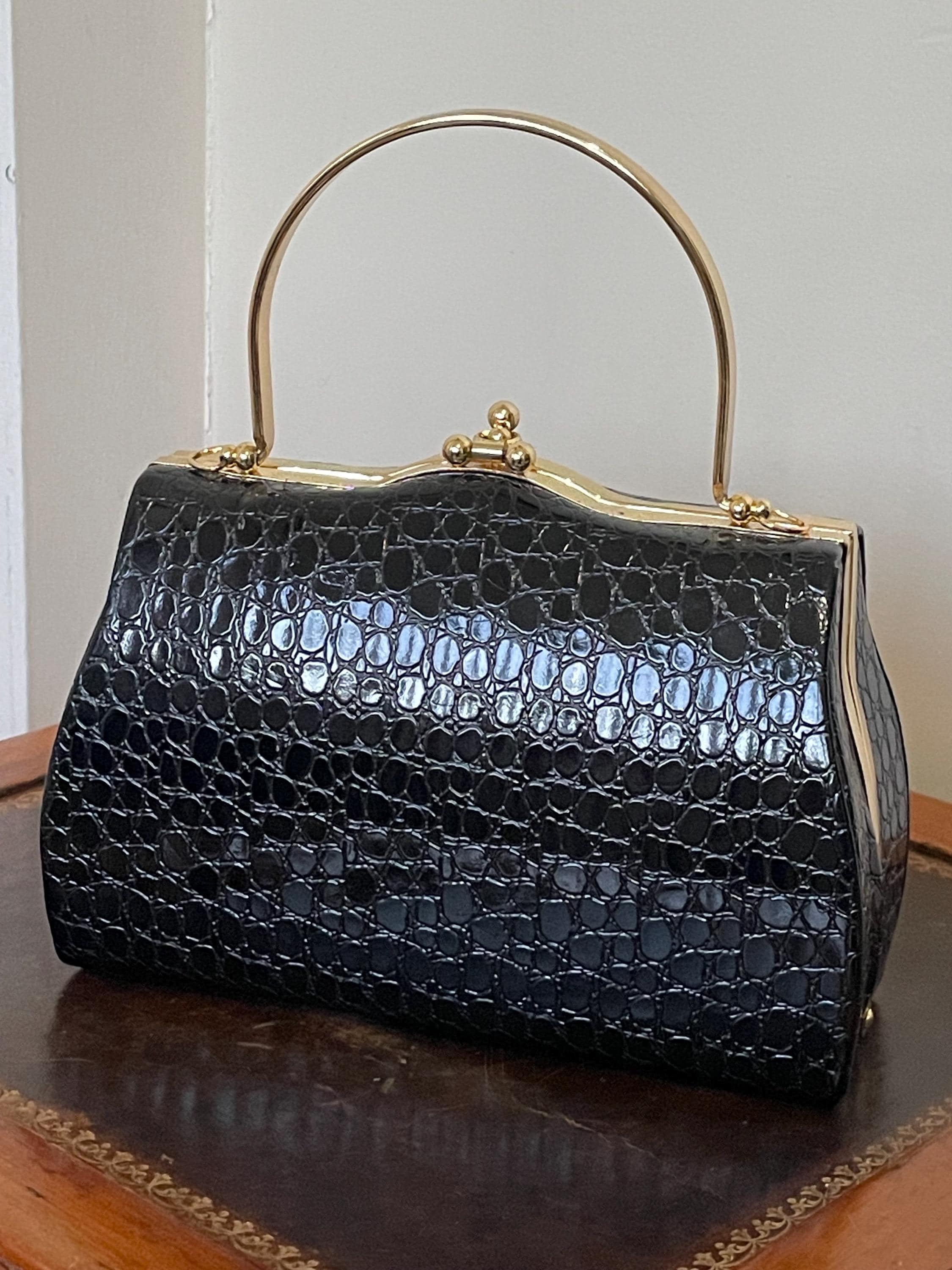 Vintage crocodile handbag - Etsy 日本