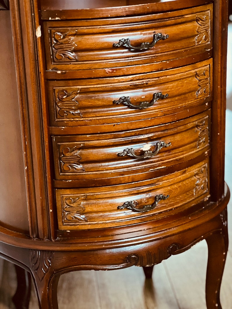 Commode en bois de style baroque table de chevet Commode ronde classique antique italienne de style Louis XV Table d'appoint ovale ou table de chevet image 3
