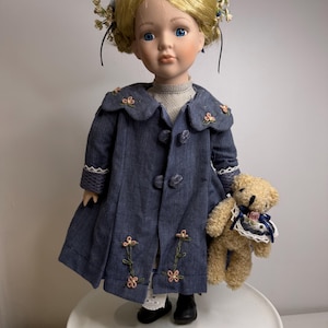 Vintage Porzellan Puppe Teddy Bär - Blonde Haare, Blaues Kleid