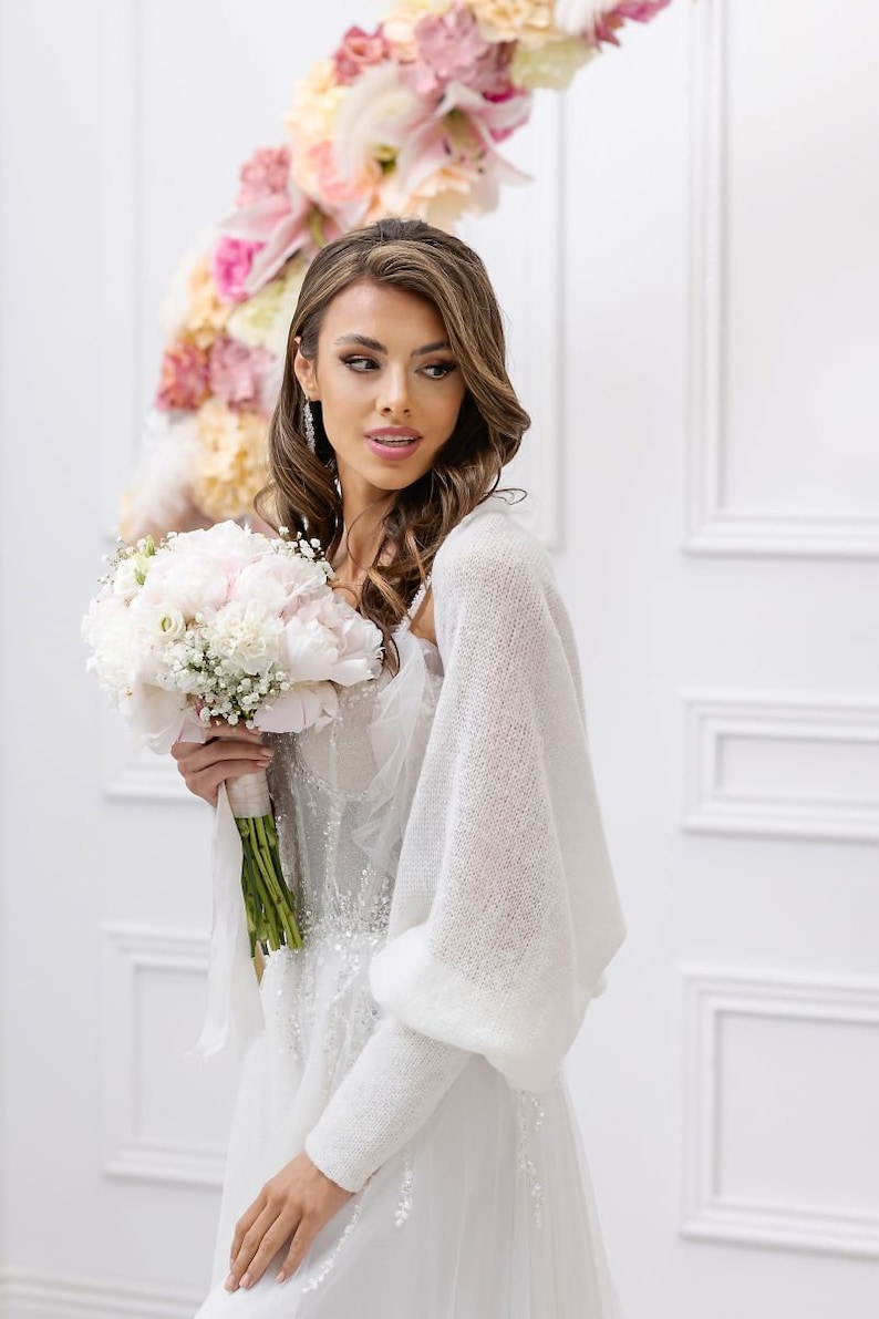 Hochzeitsstola Hochzeitsumhang Hochzeitscover Hochzeitsbolero für die Braut Hochzeitspullover Weiss Bild 4