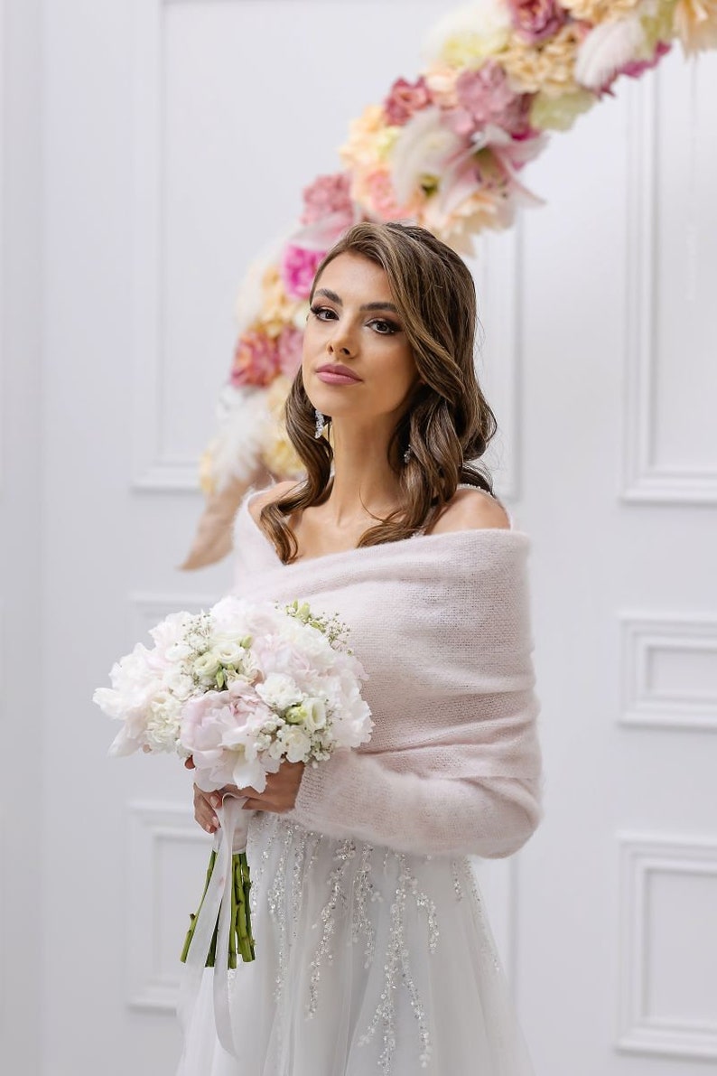 Brautstola Hochzeitscover Hochzeitsbolero für die Braut Hochzeitspullover Geschenk für den Junggesellinnenabschied Rosa Bild 4