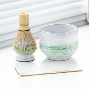 Green Ceramic Matcha Bowl Set with Bamboo Whisk and Chasen Holder Unique Japanese Matcha Tea Ceremonial Set 380ml
