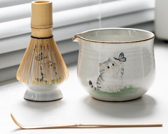 Set di fruste per Matcha in ceramica a forma di gatto dipinte a mano con beccuccio, frusta in bambù e porta Chasen, set per la cerimonia del tè Matcha giapponese da 480 ml