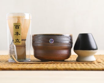 Feuerholz Runde Keramik Matcha Schüssel mit Matcha Schneebesen Matcha Tee Kits Japanisches Tee Set