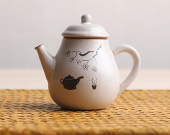 Hand-painted Ceramic Teapot Traditional Gongfu Tea Pot 90ml