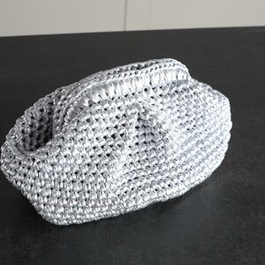 Gehaakte zilveren metallic tas, ZILVEREN gehaakte zilveren tas, zilveren clutch draagtas, avondtasje, party-clutch, trouwtas, feesttasje