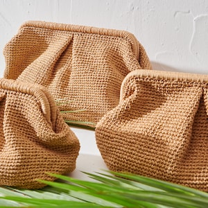 Oversized Raffia Clutch: Woven Straw Bag
