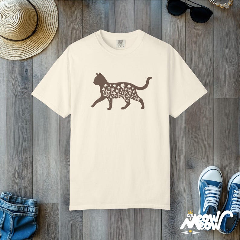 Comfort Colors Botanical Cat T-Shirt, Floral Silhouette Kitty Tee, Nature Cat Lover Gift Shirt Ivory