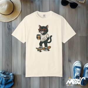Skateboard Cat T-Shirt: Comfort Colors Streetwear Tee Ivory