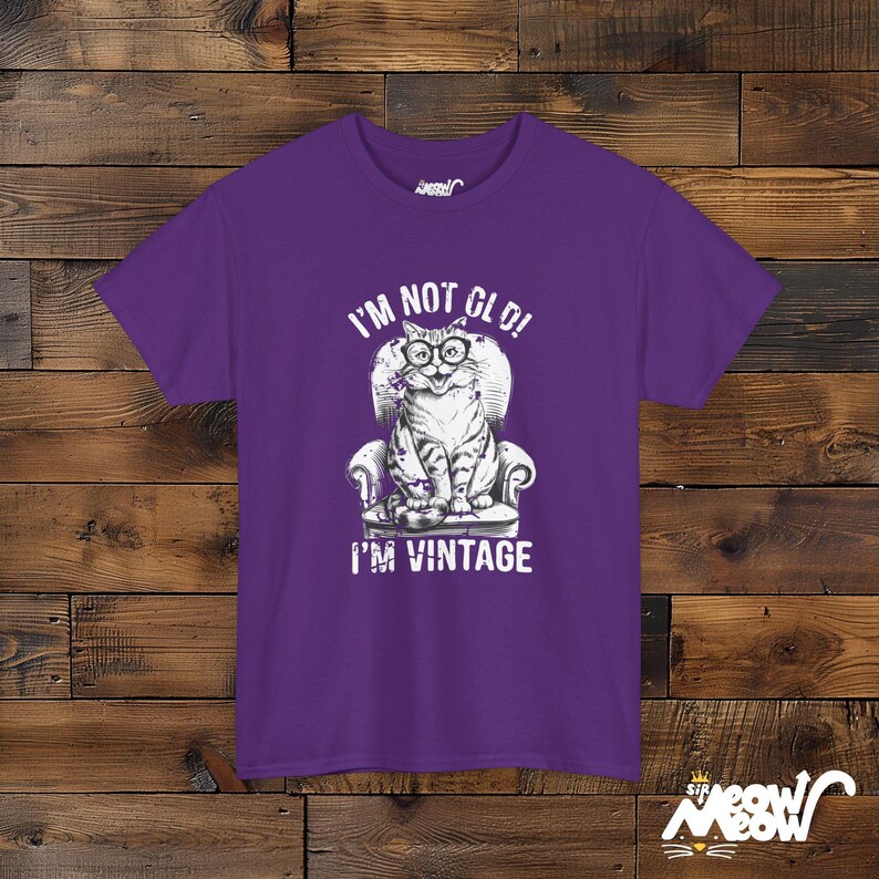 Retro Cat Lovers Tee: I'm Not Old, I'm Vintage Unisex T-Shirt Purple