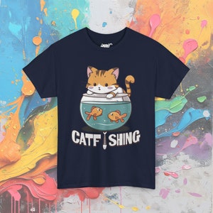 Catfishing Pun T-Shirt: Funny Cat & Fish Graphic Tee Navy