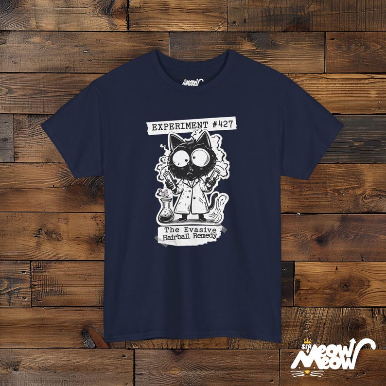Funny Mad Scientist Cat T-Shirt: Science Humor Gift Navy