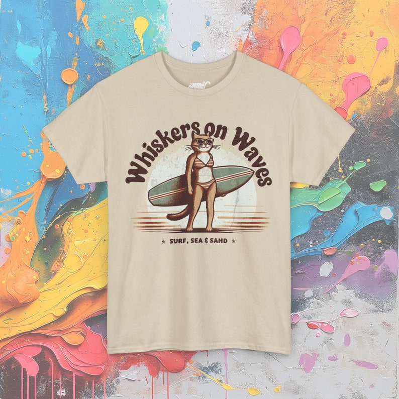 Camiseta de gato surfero: Bigotes en las olas, playera para amantes de la playa Sand