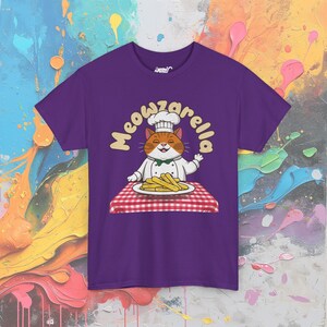 Camiseta de Chef Cat: Meowzarella, divertida camiseta de comida Purple
