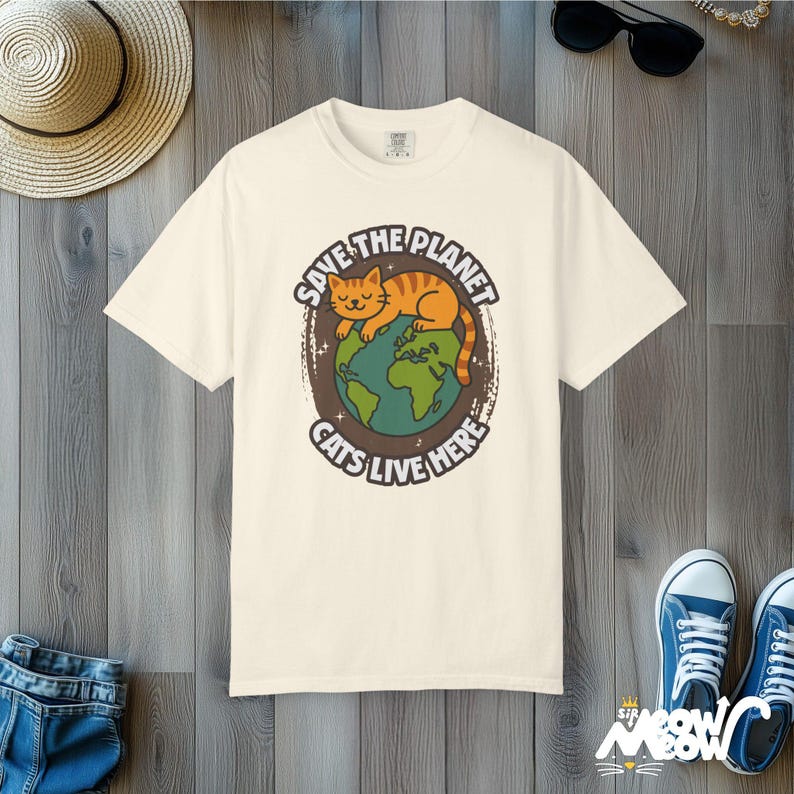 コンフォートカラーズ アースデイ キャットシャツ：地球を救えTシャツ Ivory