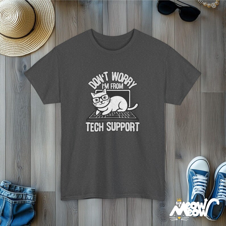 Funny Tech Support Cat T-Shirt: Geek Programmer Gift Dark Heather