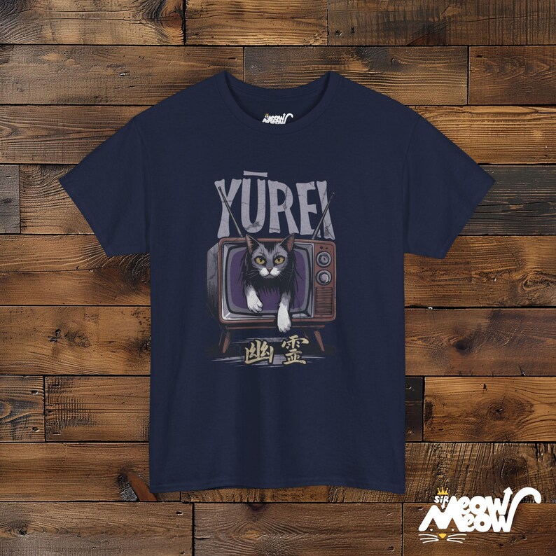 Griezelige kat Yurei komt van tv, op horror geïnspireerde kat, uniseks T-shirt, spookachtige Halloween Feline Vibes afbeelding 8
