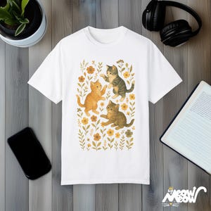 Comfort Colors Kitten T-Shirt: Vintage Floral Cat Tee, Cottagecore Gift White