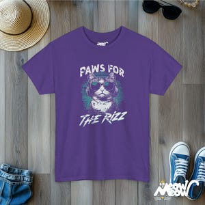 Tatzen für The Rizz T-Shirt: Lustige Katze mit Kopfhörern Lilac
