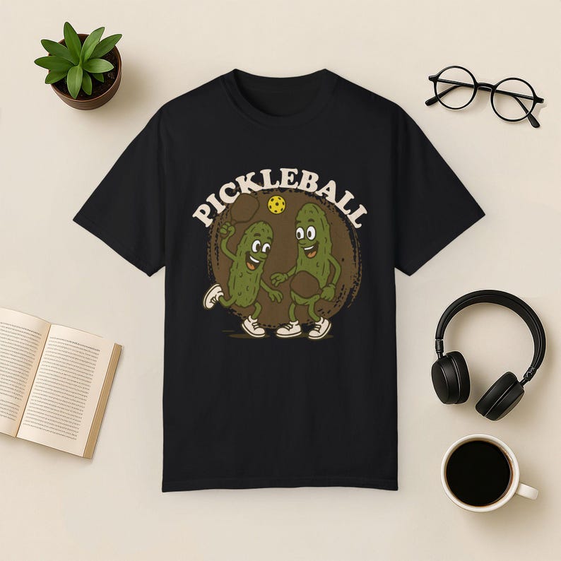 Rolig Pickleball-tröja: Comfort Colors Tee, retro pickle-ordvitsgåva Black