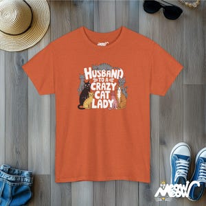 Koszulka Mąż szalonej kociary | Zabawna koszulka dla taty kota | Purrfect Gift for Husbands Antique Orange