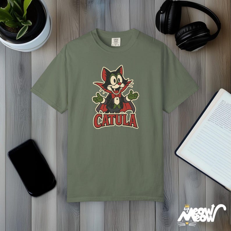 Catula Vampire Cat T-Shirt: Retro Halloween Comfort Colors Tee Moss
