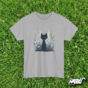 Floral Cat T-Shirt: Wildflower Nature-Inspired Unisex Tee Sport Grey