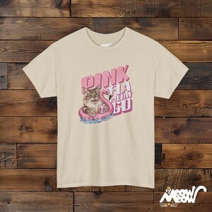 Lustiges Flamingo Katzen-T-Shirt - Retro Pink Fla-MEOW-Go Float Design - Lustiges Geschenk für Katzenliebhaber Sand