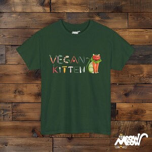Camiseta vegana de gatito: diseño divertido de gato vegetariano, camiseta ecológica Forest Green