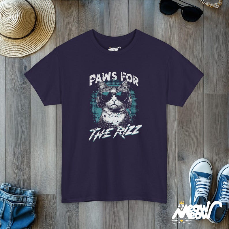 Tatzen für The Rizz T-Shirt: Lustige Katze mit Kopfhörern Blackberry