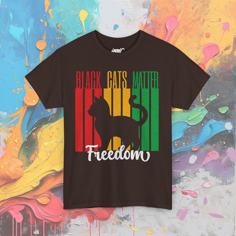 Maglietta Juneteenth Black Cats Matter, maglietta BLM Freedom, maglietta grafica Equality & Heritage, regalo premuroso Dark Chocolate