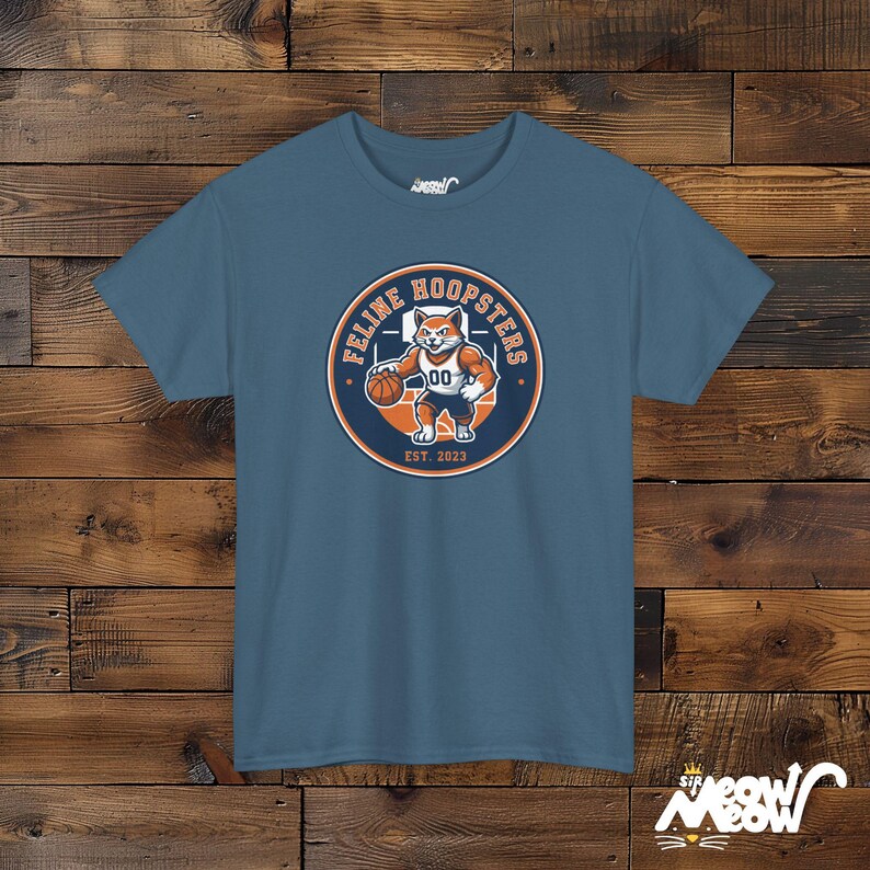 Feline Hoopsters T-Shirt, Unisex Lustiges Basketball Katzen Team T-Shirt Indigo Blue