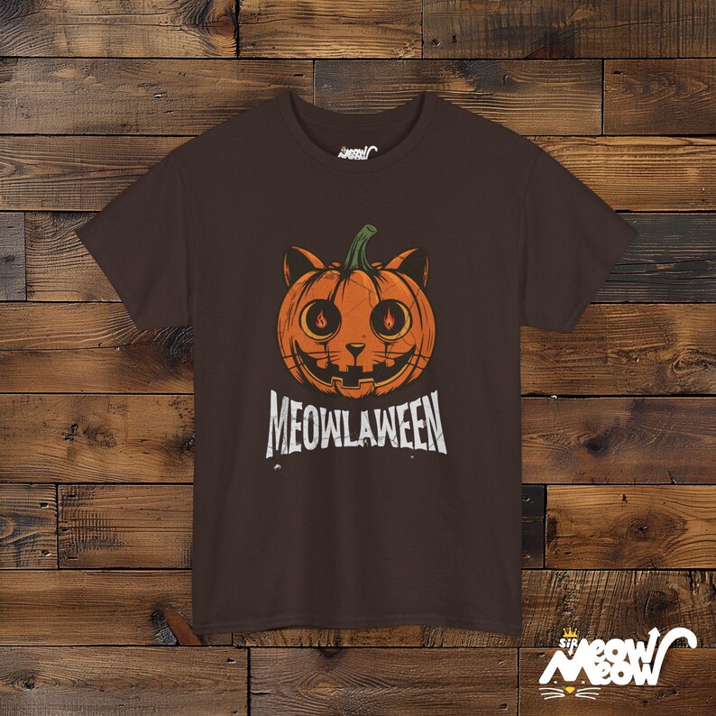 Meowlaween Halloween Cat Pumpkin Design, Spooky Fun Unisex T-Shirt for Cat Lovers Dark Chocolate