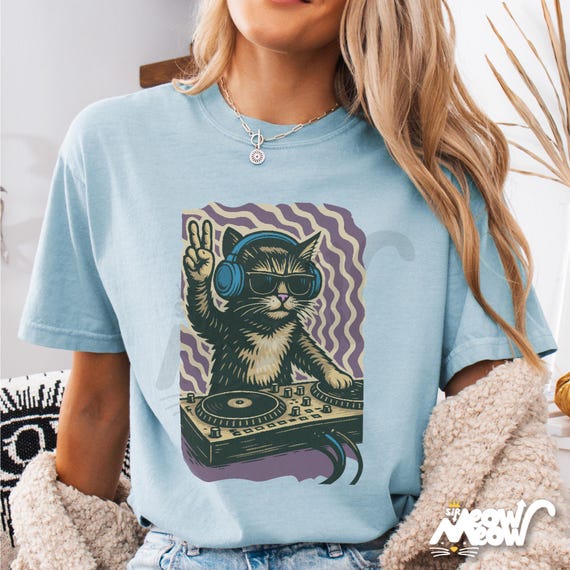 Comfort Colors DJ Cat T-Shirt: Retro Rave Graphic Tee