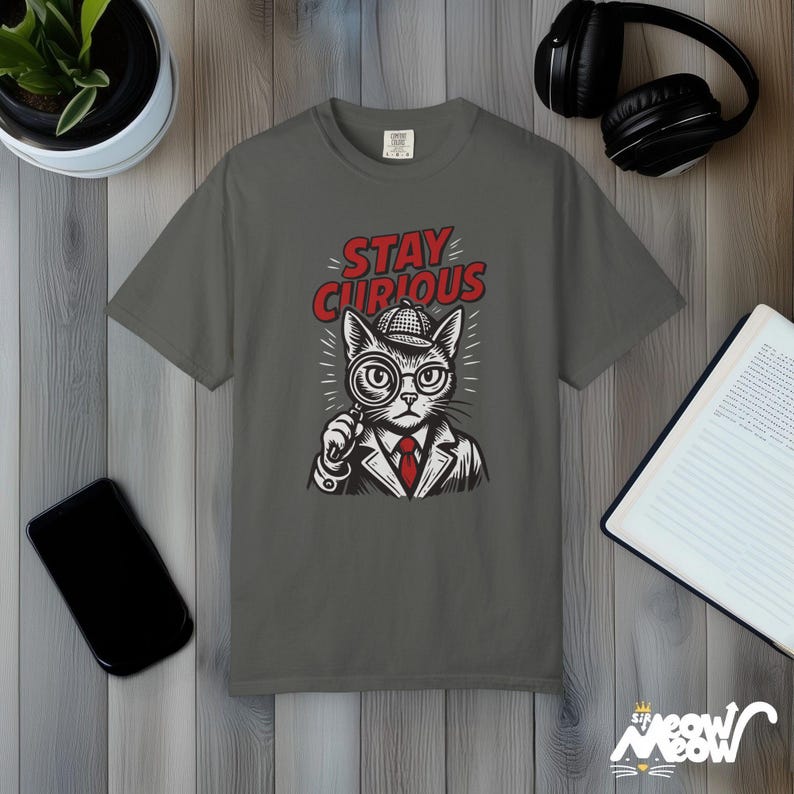 Comfort Colors Detective Cat-tröja: Vintage-grafiktröja Pepper