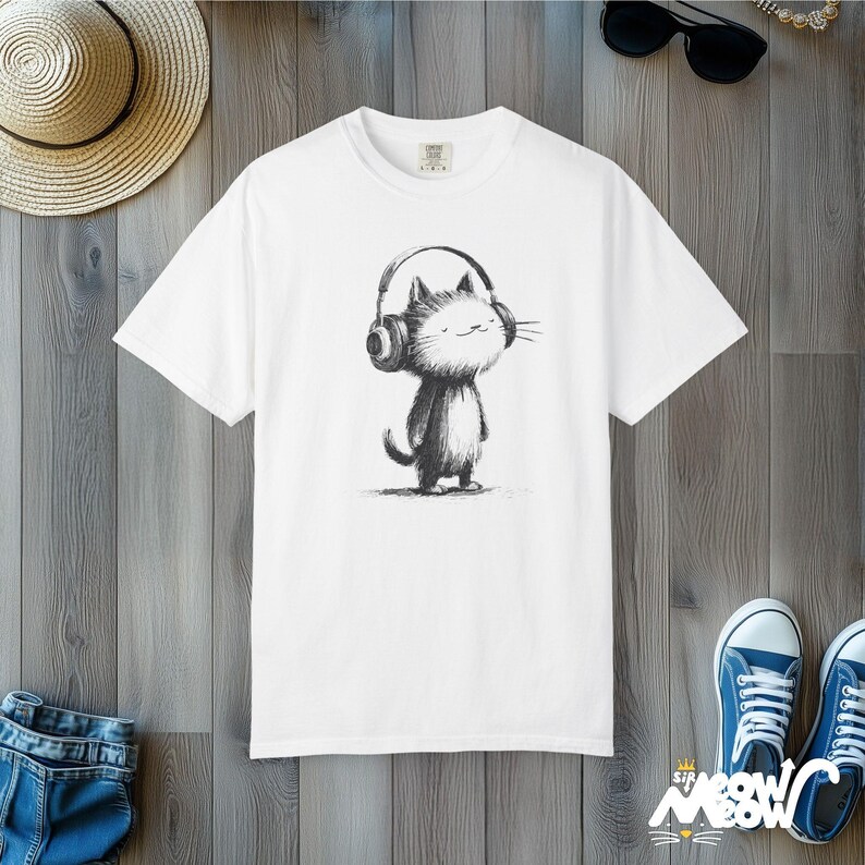 Headphones Cat T-Shirt: Lo-Fi Music Comfort Colors Tee White