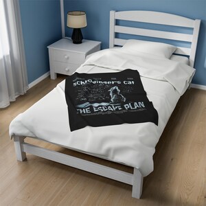 Schrödinger's Cat Plush Blanket: Science-Themed Velveteen Throw image 7