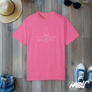 Comfort Colors Religious Cat Shirt | Praise the Lord Jesus Shirt Tee | Bible Verse Faith T-Shirt Crunchberry