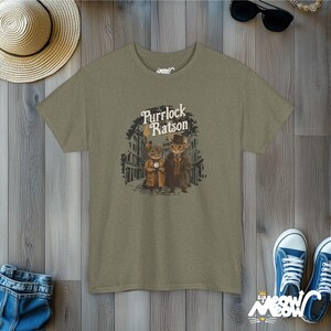 Camiseta Purrlock & Ratson / Camiseta con parodia del gato Sherlock / Regalo divertido de gato detective Heather Military Green