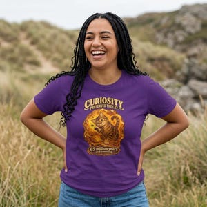 Curiosity Preserved the Cat T-Shirt, Funny Cat in Amber, Science Lover Gift image 3