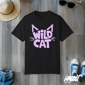 Camiseta de gato salvaje: camiseta con gráficos desgastados, regalo para amantes de los gatos Black
