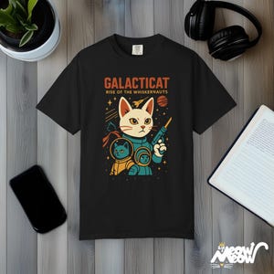 Comfort Colors Galacticat T-Shirt: Funny Sci-Fi Astronaut Cat Tee Black