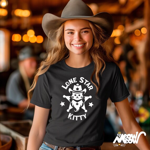 Texas-Themed Cat T-Shirt, Fun Feline Graphic Tee, Casual Western Wear, Unique Pet Lover Gift
